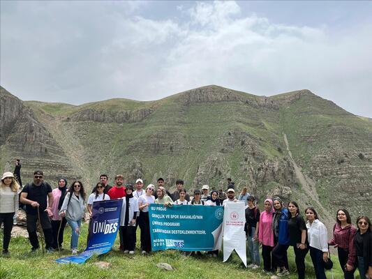 turizm-ve-tanitim-kulubu-uludere-ters-lale-doga-yuruyusu-duzenledi