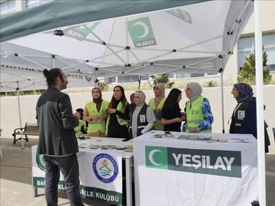 Üniversitemiz Yeşilay Kulübü Tanıtım Fuarında